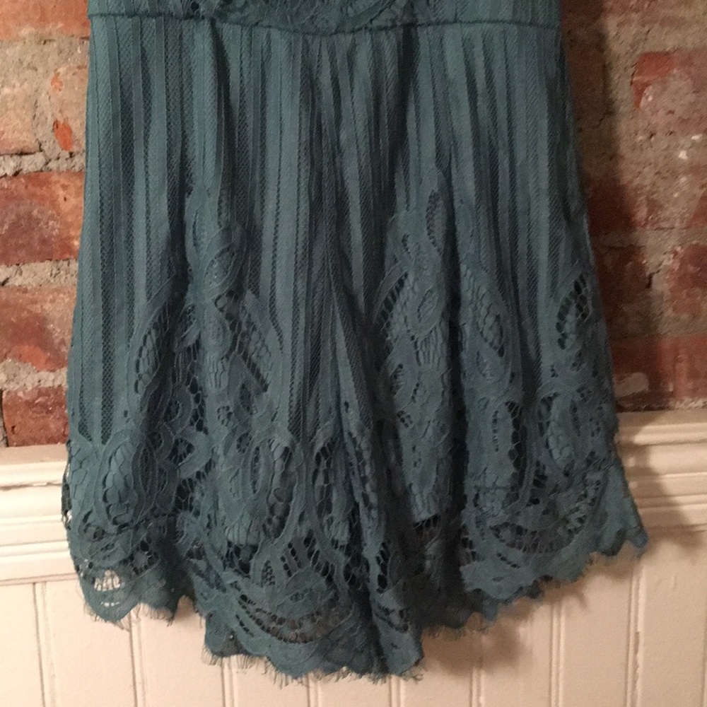 Charlotte Russe romper - Picture 3 of 5